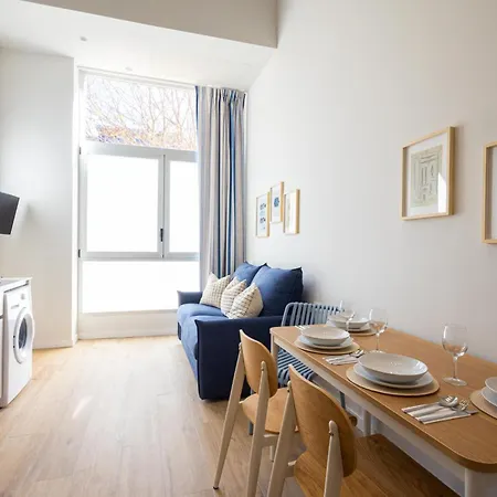 Florit Flats - The Seagull Apartment *