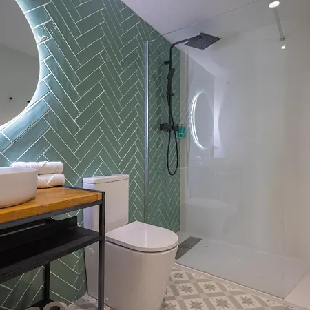 Florit Flats - Mediterranean Pirate Apartment Valencia