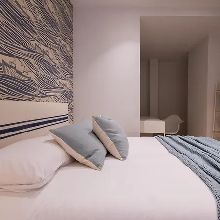 Florit Flats - Mediterranean Pirate Apartment Valencia