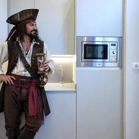 Florit Flats - Mediterranean Pirate *